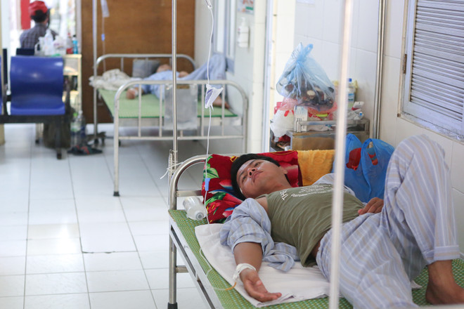 Cận cảnh nơi căng sức khống chế dịch sốt xuất huyết ở Hà Nội ảnh 11