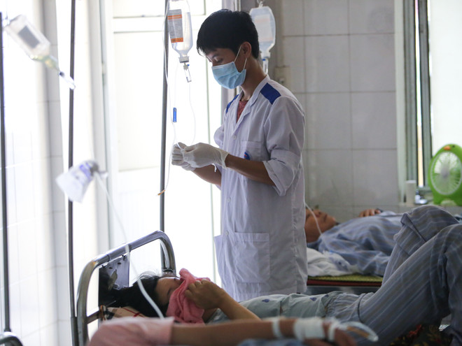 Cận cảnh nơi căng sức khống chế dịch sốt xuất huyết ở Hà Nội ảnh 16