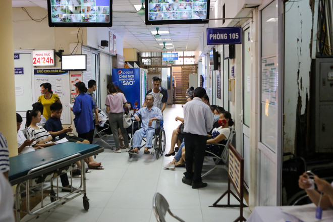 Cận cảnh nơi căng sức khống chế dịch sốt xuất huyết ở Hà Nội ảnh 2