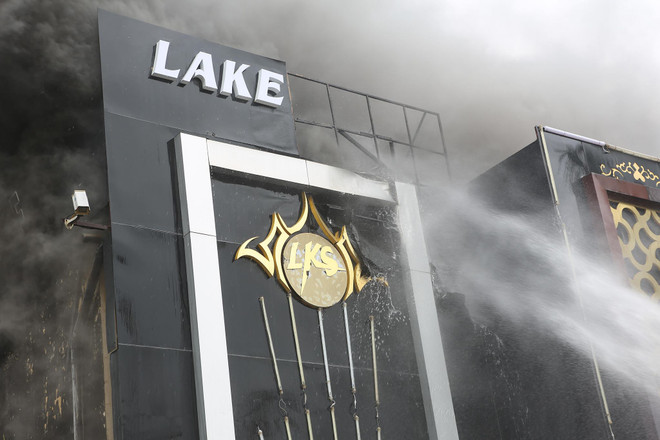 Hà Nội: 'Bà hỏa' thiêu rụi quán Karaoke ở cạnh hồ Linh Đàm ảnh 6