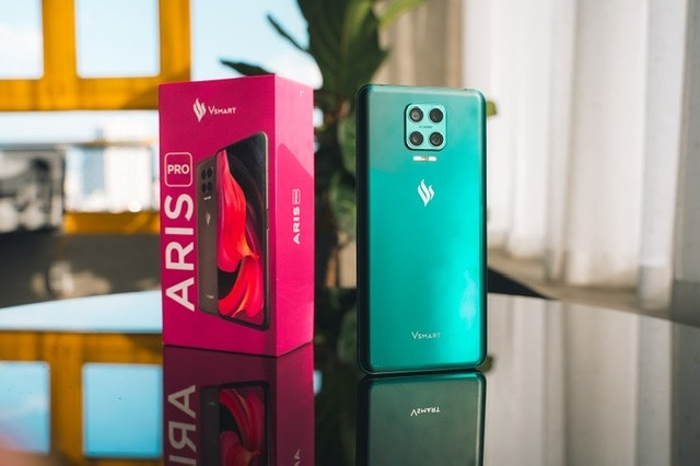 Vinsmart ra mắt Aris Pro - Điện thoại camera ẩn đầu tiên tại Việt Nam ảnh 1