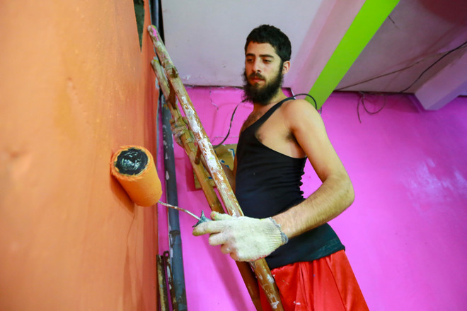 Chàng trai Mỹ mải miết nhuộm lại màu cho phố cổ Hà Nội ảnh 13