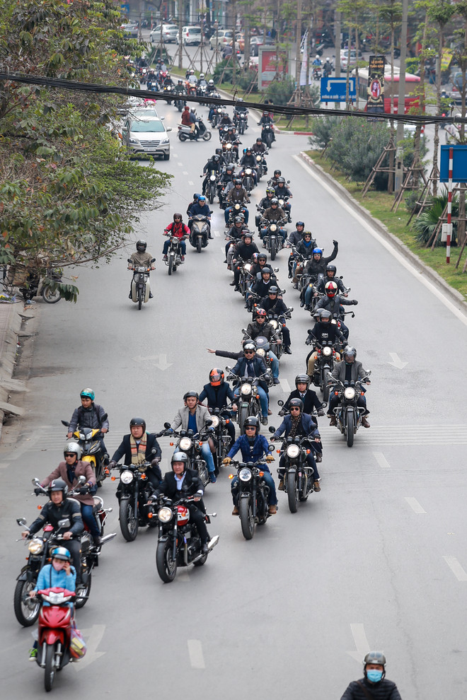 Dàn xe phân khối lớn diễu hành trước đêm nhạc tưởng nhớ Trần Lập ảnh 12