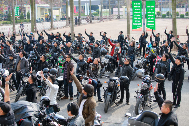 Dàn xe phân khối lớn diễu hành trước đêm nhạc tưởng nhớ Trần Lập ảnh 6