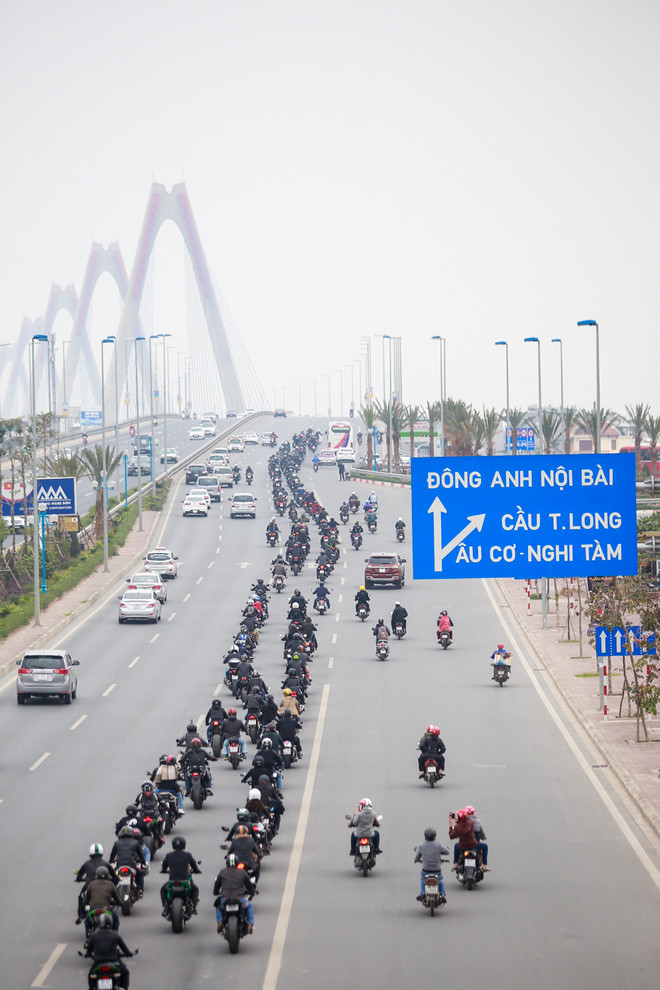 Dàn xe phân khối lớn diễu hành trước đêm nhạc tưởng nhớ Trần Lập ảnh 17