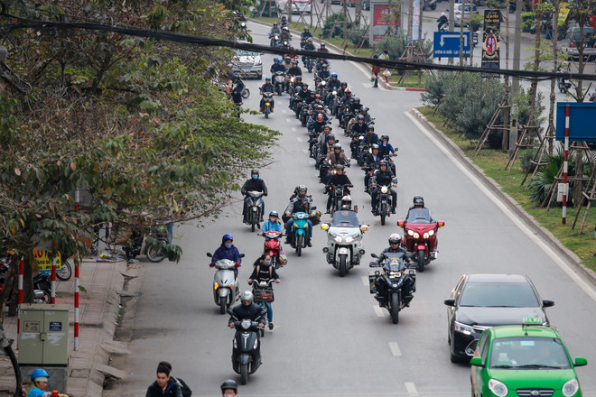 Dàn xe phân khối lớn diễu hành trước đêm nhạc tưởng nhớ Trần Lập ảnh 9