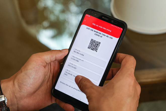 'Số hoá' thông tin tiêm chủng vaccine COVID-19 cho người Việt ảnh 3