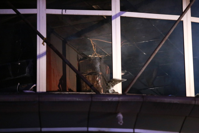 Hà Nội: Cháy chung cư cao tầng giữa đêm, hàng trăm người tháo chạy ảnh 3