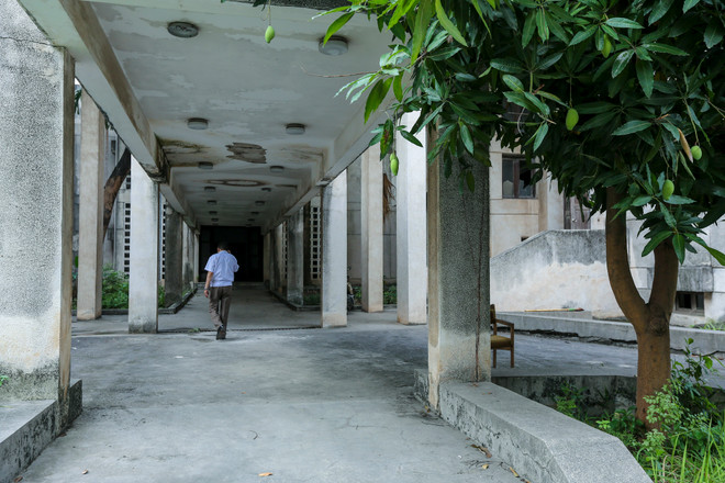 Cận cảnh ngôi nhà bí ẩn suốt 27 năm qua trên phố Kim Mã ảnh 13