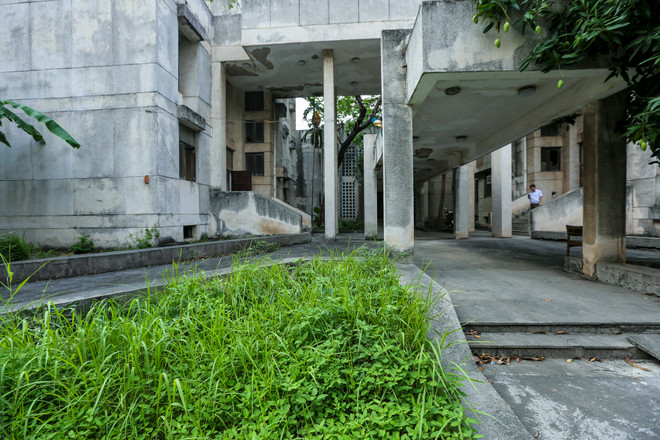 Cận cảnh ngôi nhà bí ẩn suốt 27 năm qua trên phố Kim Mã ảnh 11