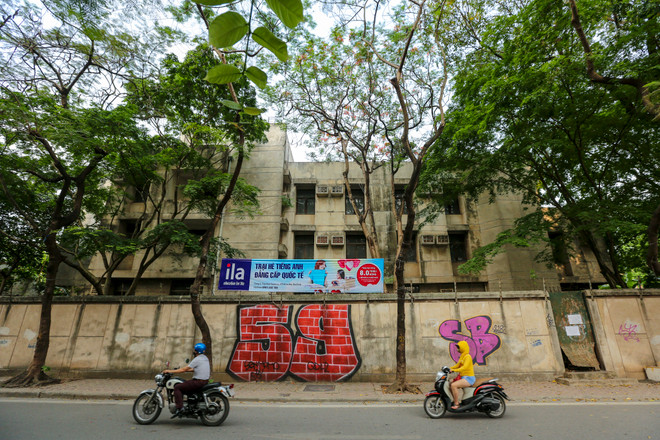 Cận cảnh ngôi nhà bí ẩn suốt 27 năm qua trên phố Kim Mã ảnh 14