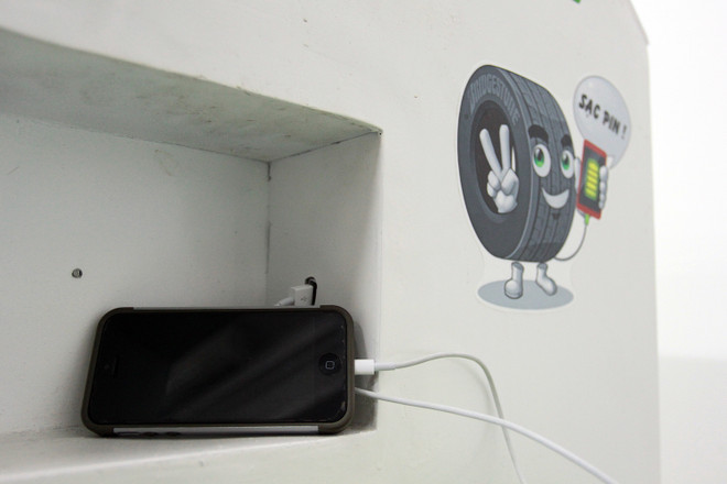 Hà Nội sắp có thùng rác thông minh có thể sạc được điện thoại di động ảnh 8