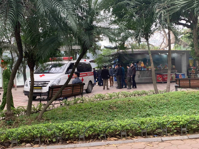 Hà Nội: Nam thanh niên đuối nước tại Hồ Hoàn Kiếm chưa rõ nguyên nhân ảnh 6