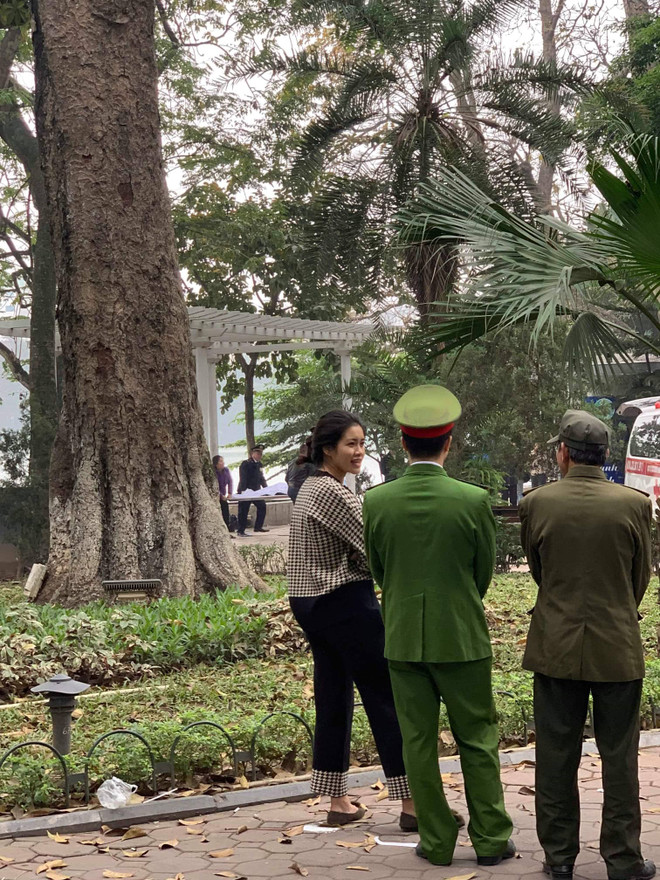 Hà Nội: Nam thanh niên đuối nước tại Hồ Hoàn Kiếm chưa rõ nguyên nhân ảnh 3