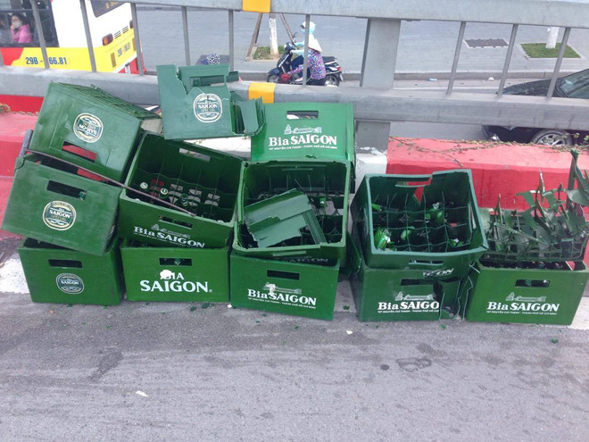 Hà Nội: Xế hộp đâm gục nhiều xe máy trên cầu vượt Nguyễn Chí Thanh ảnh 6