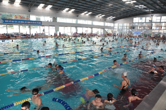 10.000 lượt bơi miễn phí, đào tạo chống đuối nước cho trẻ em Hà Nội ảnh 1