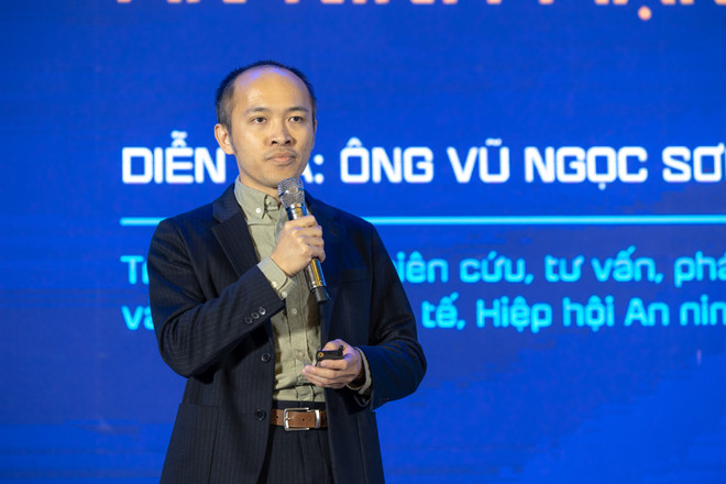 Ông Vũ Ngọc Sơn - Trưởng ban Nghiên cứu, tư vấn, phát triển công nghệ và Hợp tác quốc tế, Hiệp hội An ninh mạng Quốc gia. (Ảnh: Minh Sơn/Vietnam+) SONR3133.jpg