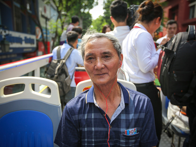 Toàn cảnh hành trình khám phá Hà Nội bằng xe buýt 2 tầng mui trần ảnh 9