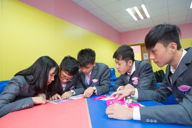 Cận cảnh ngôi trường học phí nửa tỷ đồng một năm ở Thủ đô ảnh 6