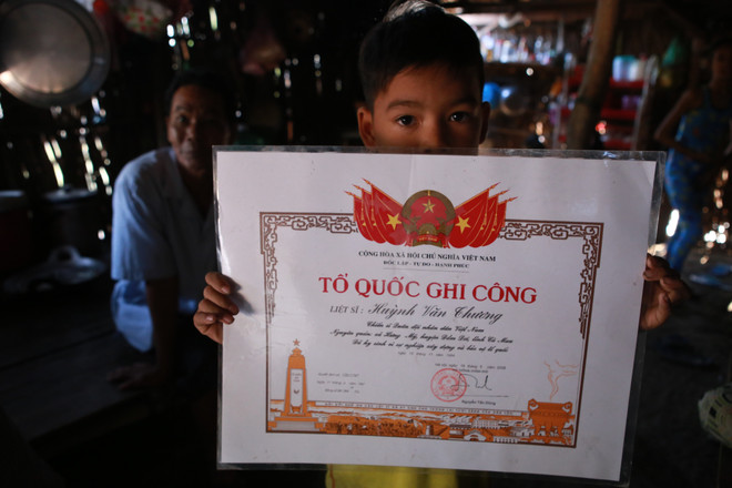 Bài 3: Ăn chặn tiền xương máu của gia đình liệt sỹ ảnh 2