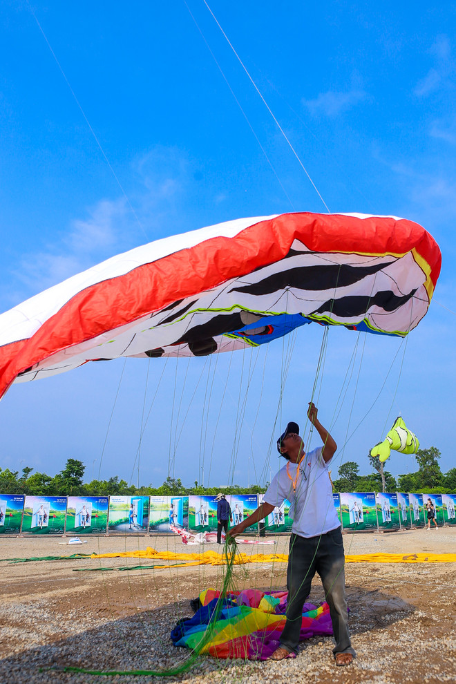 Chiêm ngưỡng dàn diều “độc nhất vô nhị” bay ngợp trời Thủ đô ảnh 15