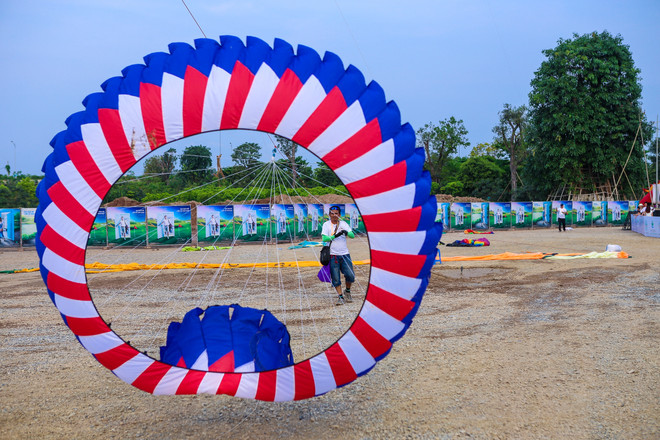 Chiêm ngưỡng dàn diều “độc nhất vô nhị” bay ngợp trời Thủ đô ảnh 13