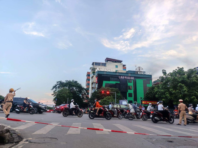 Cháy quán karaoke ở Hà Nội, 3 chiến sỹ cảnh sát PCCC hy sinh ảnh 7