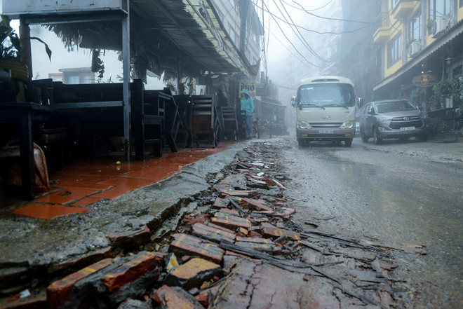 Hình ảnh những 'con đường đau khổ' giữa 'thiên đường du lịch' Sapa ảnh 20