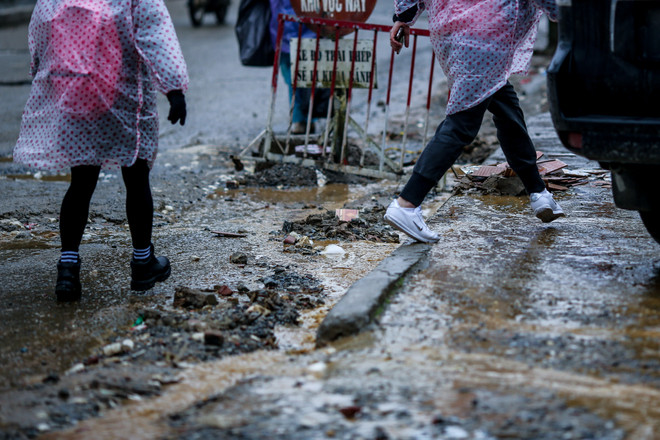 Hình ảnh những 'con đường đau khổ' giữa 'thiên đường du lịch' Sapa ảnh 6