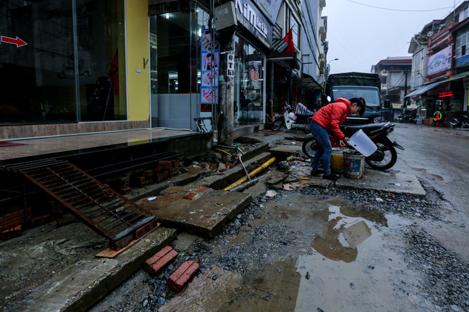 Hình ảnh những 'con đường đau khổ' giữa 'thiên đường du lịch' Sapa ảnh 15
