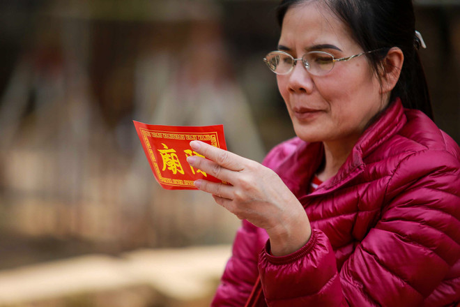 Du khách ùn ùn đổ về, Đền Trần Nam Định "nóng” trước giờ khai ấn ảnh 11