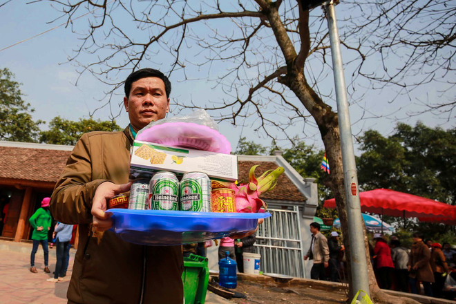 Du khách ùn ùn đổ về, Đền Trần Nam Định "nóng” trước giờ khai ấn ảnh 5