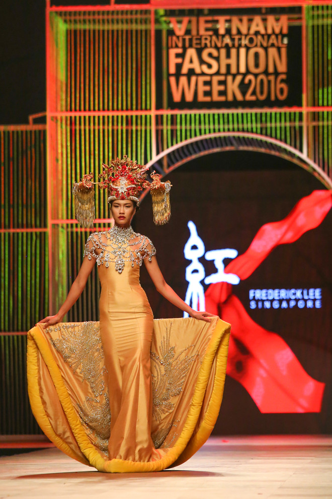 Chiêm ngưỡng bộ sưu tập nhuốm màu sắc cung đình của Frederick Lee ảnh 20