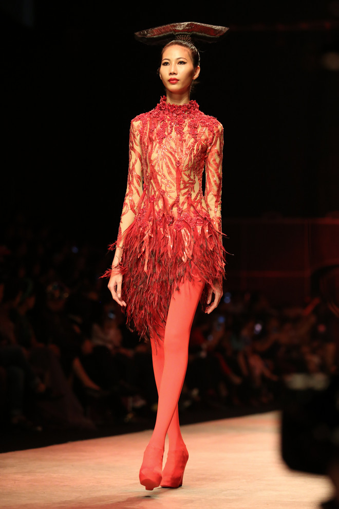 Chiêm ngưỡng bộ sưu tập nhuốm màu sắc cung đình của Frederick Lee ảnh 14