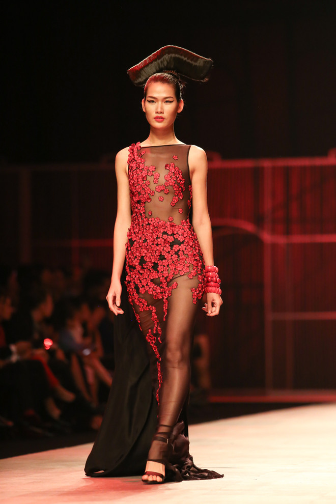 Chiêm ngưỡng bộ sưu tập nhuốm màu sắc cung đình của Frederick Lee ảnh 4