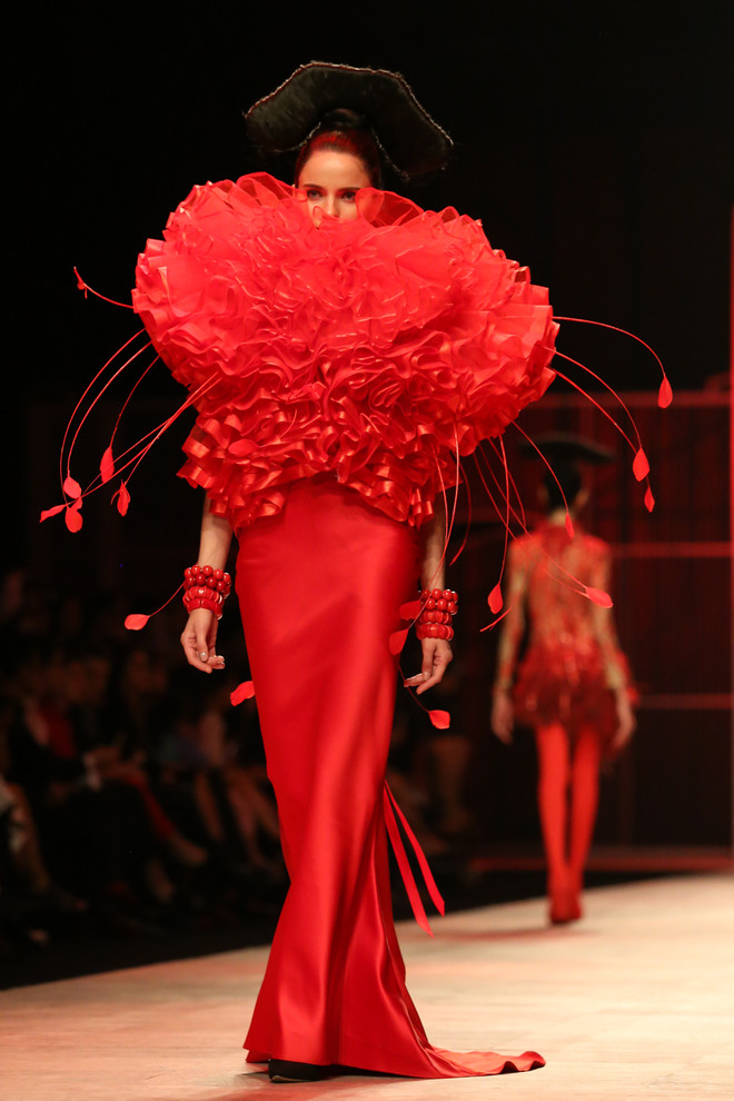 Chiêm ngưỡng bộ sưu tập nhuốm màu sắc cung đình của Frederick Lee ảnh 15