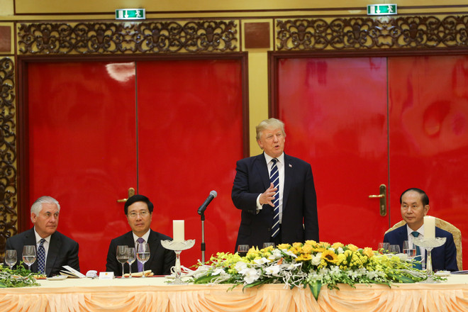 Chủ tịch nước chủ trì Quốc yến chiêu đãi Tổng thống Donald Trump ảnh 12