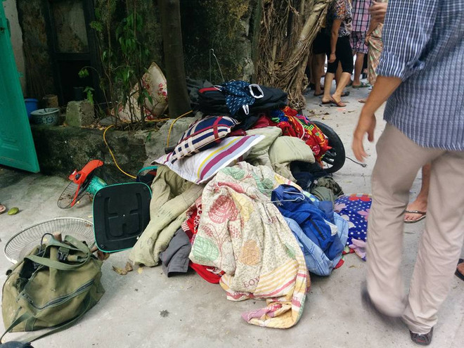 [Photo] Hiện trường kinh hoàng vụ cháy lán trại công nhân ở Hoàng Mai ảnh 23