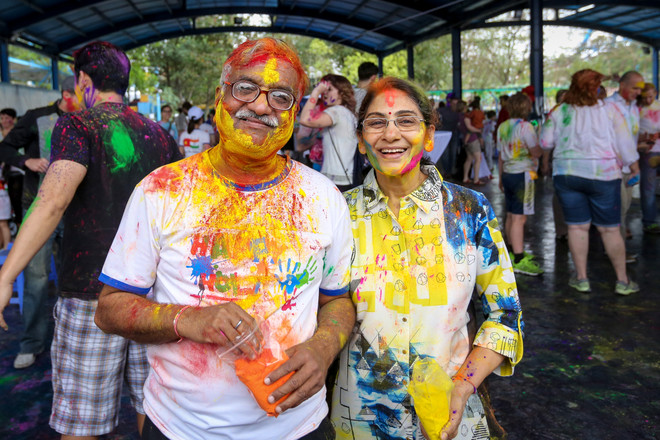 Giới trẻ Hà Nội "đại chiến sắc màu" trong lễ hội Holi của Ấn Độ ảnh 2