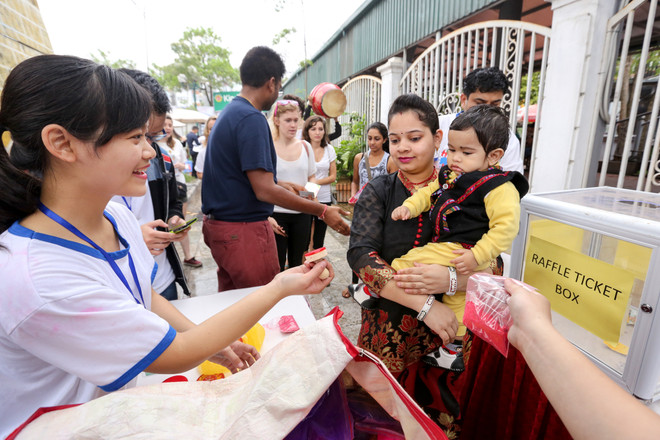 Giới trẻ Hà Nội "đại chiến sắc màu" trong lễ hội Holi của Ấn Độ ảnh 3