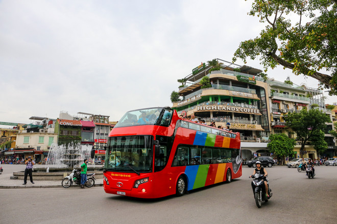 Hành trình trải nghiệm xe buýt 2 tầng City Tour đầu tiên ở Hà Nội ảnh 1