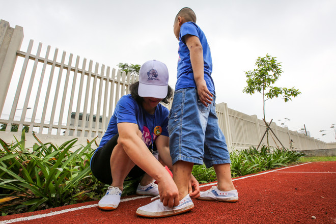 Những khoảnh khắc đáng nhớ trong ngày hội thể thao dành cho trẻ tự kỷ ảnh 3