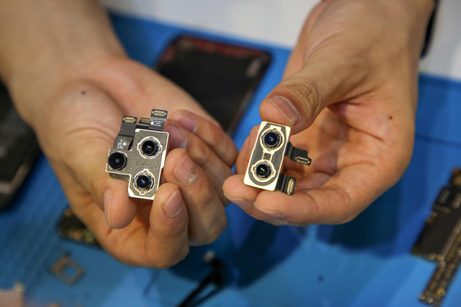 'Mổ xẻ' chiếc iPhone 11 Pro Max màu xanh rêu đầu tiên tại Hà Nội ảnh 14