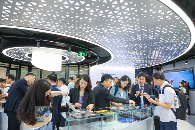 Công nghệ đang làm thay đổi mọi mặt trong đời sống. (Ảnh minh họa. Nguồn: PV/Vietnam+) vnp_trung tam 3M 3.jpg
