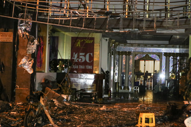 Hiện trường kinh hoàng sau vụ cháy quán karaoke ở phố Trần Thái Tông ảnh 5