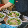 Theo ý kiến chuyên gia, di sản Phở cần được quảng bá đi kèm với cách thức phục vụ được đổi mới, cách truyền thông mới. (Nguồn ảnh: Vietnam+)