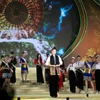 Toàn cảnh sắc màu rực rỡ đêm chung kết Hoa hậu Du lịch Dân tộc Việt Nam 