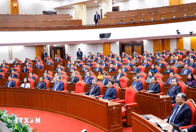 Các đại biểu dự phiên Bế mạc Hội nghị lần thứ hai Ban Chấp hành Trung ương Đảng khóa XIV. (Ảnh: Thống Nhất/TTXVN) ttxvn-be-mac-hoi-nghi-lan-thu-hai-ban-chap-hanh-trung-uong-dang-khoa-xiv-8662178-1.jpg