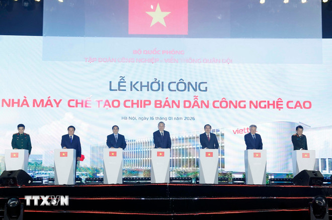 ttxvn-tong-bi-thu-to-lam-du-le-khoi-cong-nha-may-che-tao-chip-ban-dan-cong-nghe-cao-8533640-3.jpg
