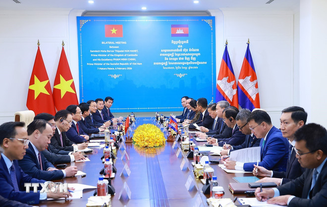 ttxvn-thu-tuong-pham-minh-chinh-gap-thu-tuong-campuchia-hun-manet-8577812-1.jpg